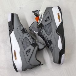 Jordan 4 Cool Grey 33