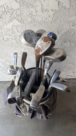 Golf bag with clubs