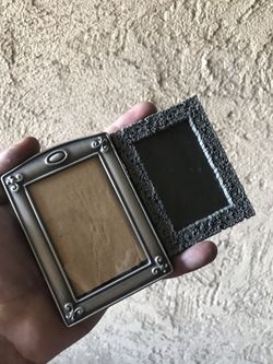 Small picture frames