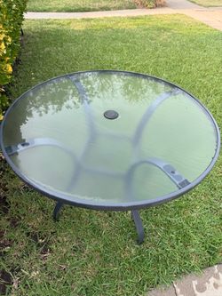 Patio table