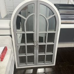Large Window lookalike Mirror