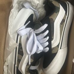 Vans  knu skool shoes kids  13c