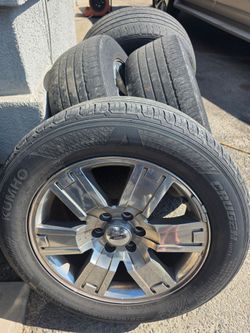 20" Chrome Ford Oem 6 lug wheels with tires