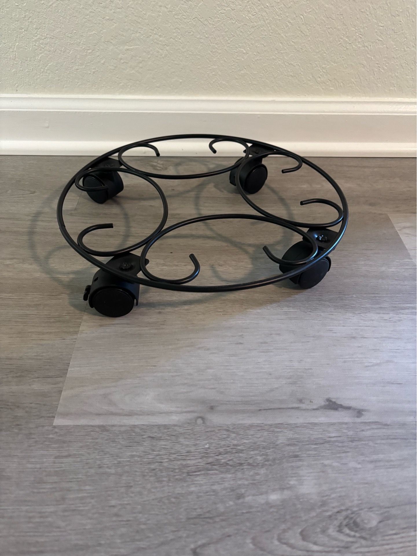 New WOT, metal plant stand with wheels
