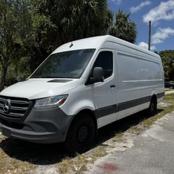2021 MERCEDES-BENZ SPRINTER 2500 CARGO 