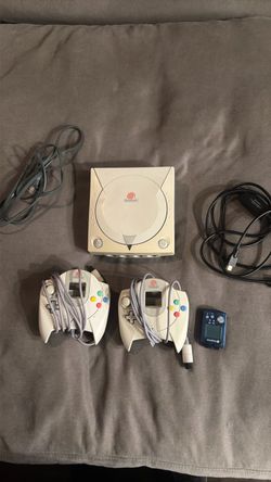 Sega Dreamcast Console Bundle with Controllers