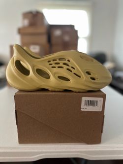 Yeezy Foam Size 10