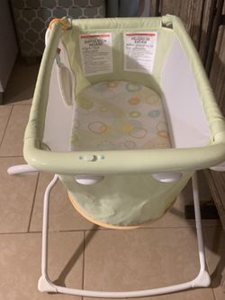 Fisher-Price Baby bassinet
