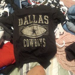 Dallas Cowboys Medium Women's  T-shirt