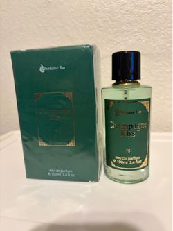 E Perfume Bar / Champagne Kiss