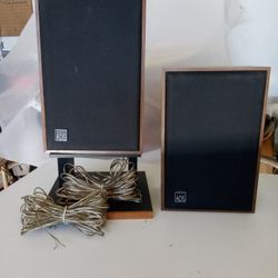 ADS L10 Stereo Speakers 