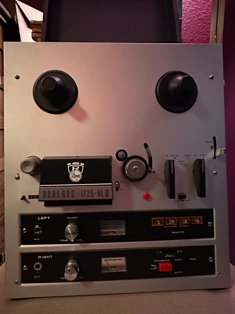 Roberts 1725-8L III Reel To Reel