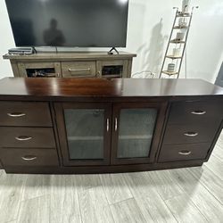 Tv Stand/Console