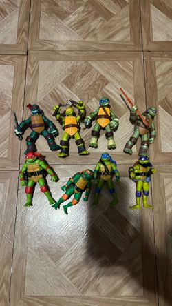 Teenage Mutant Ninja Turtles Action Figures Lot of 7