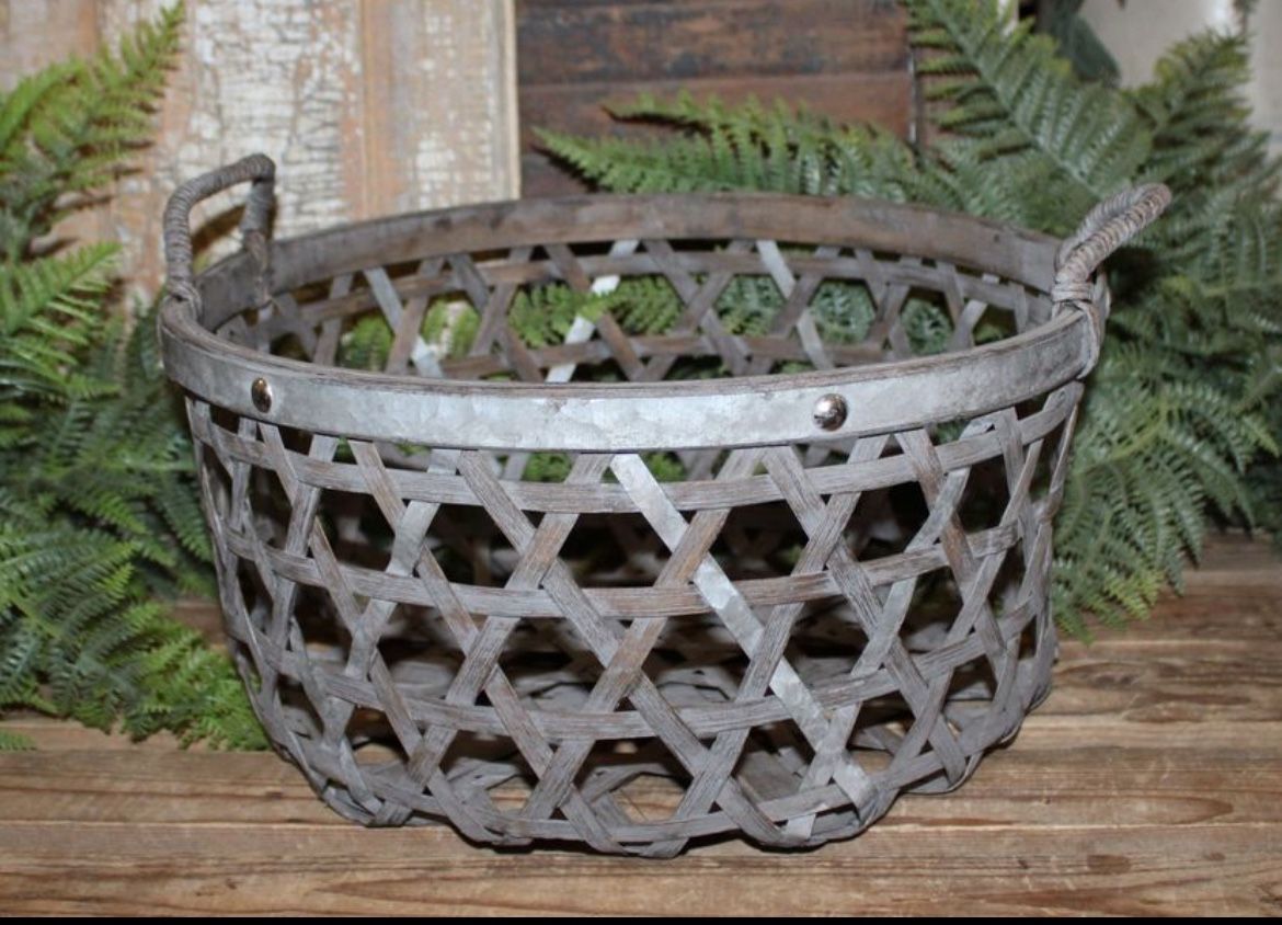 NEW Large Rustic Tobacco Weave & Galvanized Metal Farmhouse Basket