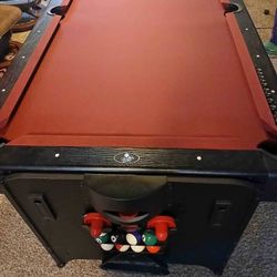 Nice Pool Table 