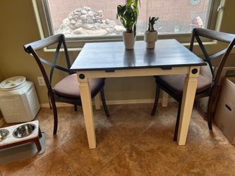 Kitchen table