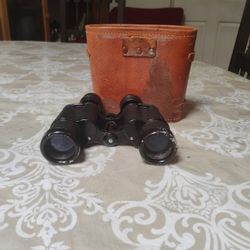 Binoculars 