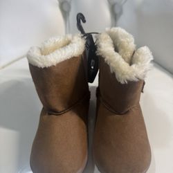 New Garanimals Infant's Size 5 Brown Faux Fur Lined Boots w/ Heart Buckle
