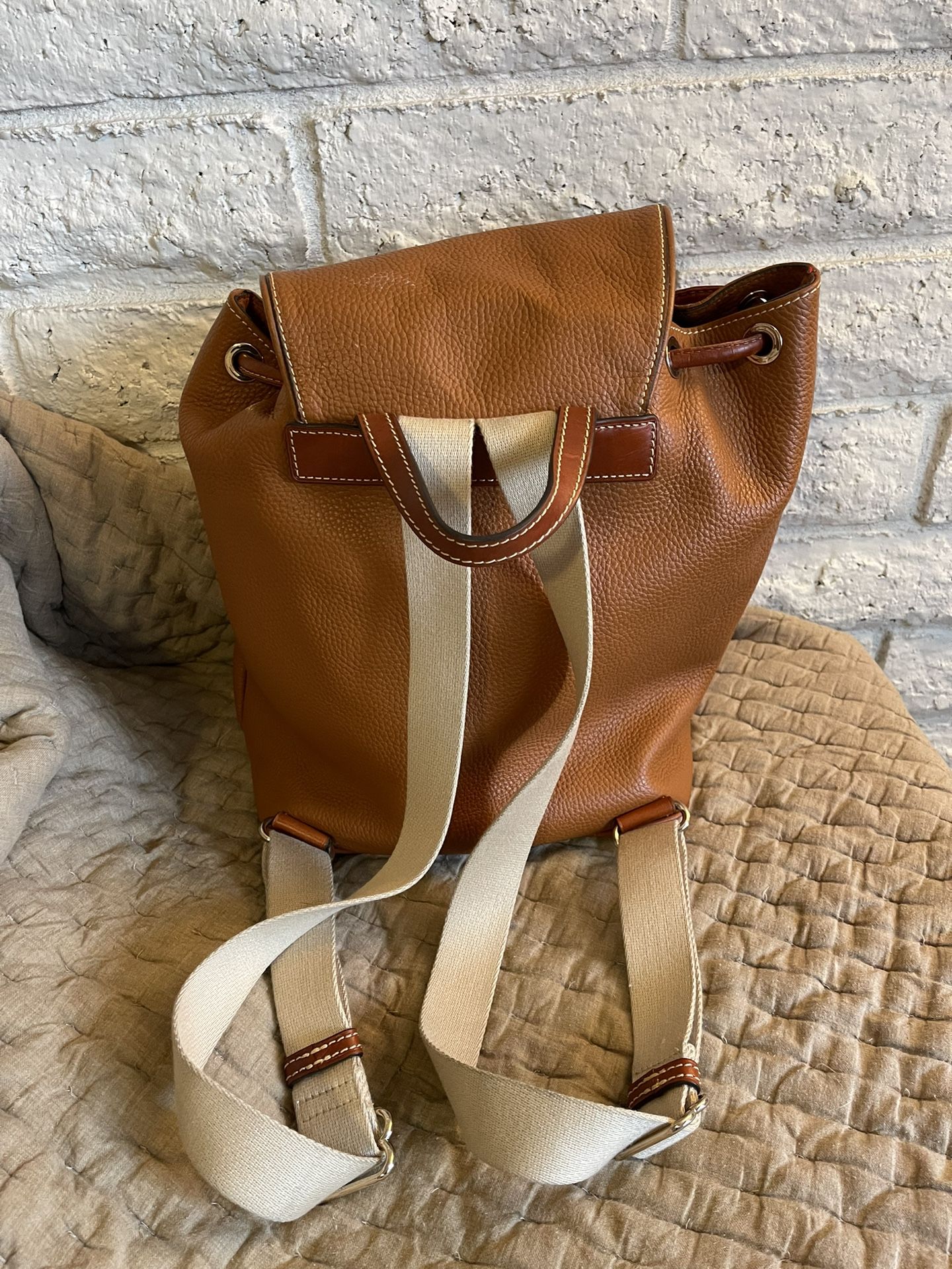 Dooney & Bourke Large Murphy Backpack Pebbled Caramel  display picture 2