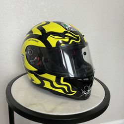 Agv Gp Tech - Valentino Rossi Winter Test 2010 Helmet for Sale in Arcola, TX - OfferUp Agv Gp Tech - Valentino Rossi Winter Test 2010 Helmet for Sale in Arcola, TX - OfferUp