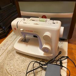 Singer Simple 3232 Sewing Machine with Built-In Needle Threader
