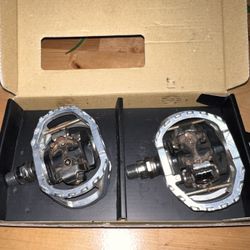 Shimano PD-M545 SPD Platform Flat / Clipless Pedals