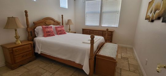 Queen-size bed set