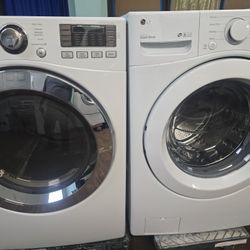 FRONT LOAD Washer/DRYER. SET 