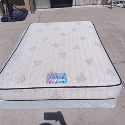 Full Size Mattress And Box Spring 