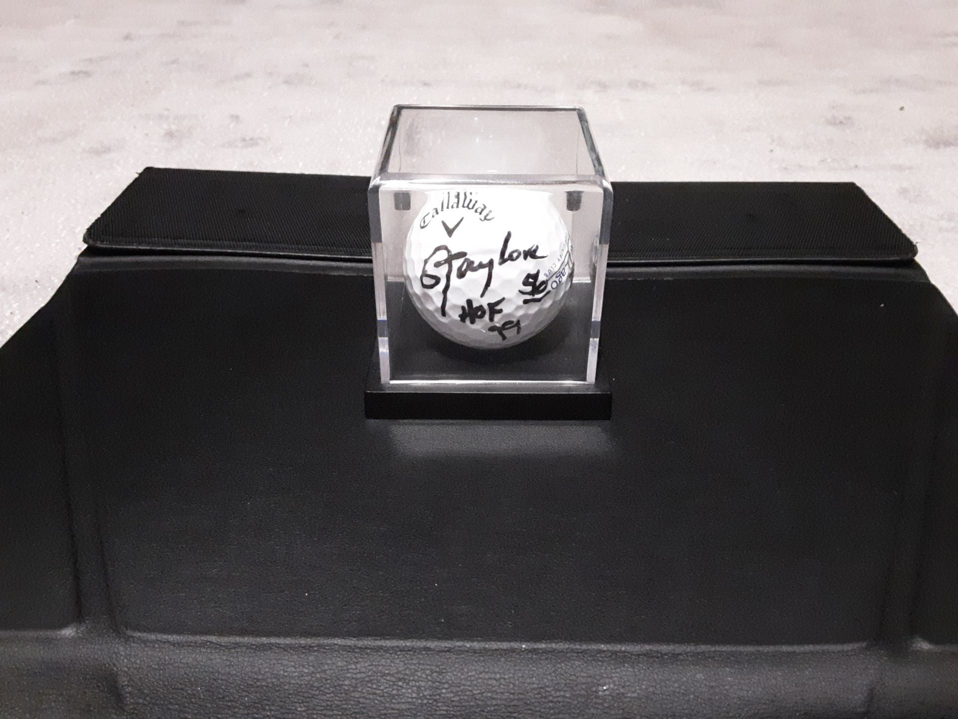 Golf Ball autographed by Lawrence Taylor