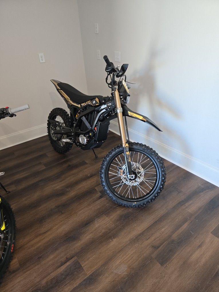 2025 Surron Ultra Bee