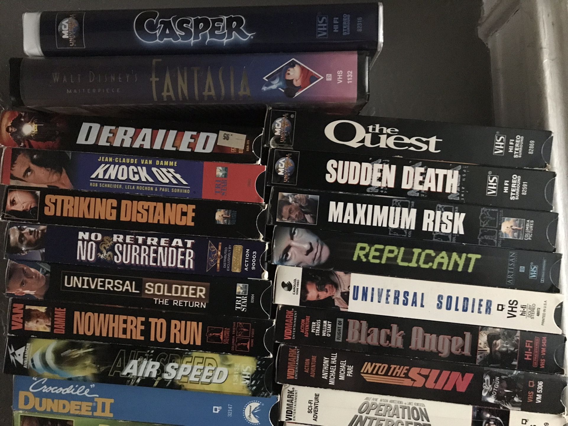 VHS Collection Over 150 Movies Horror, Sci-Fi, Action