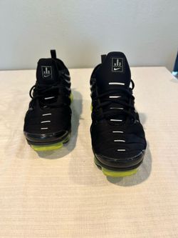 Nike Air VaporMax Plus Black Volt Neon Men's Size 14 924453-015