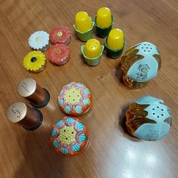 Vintage/Antique  Salt &Pepper Shakers