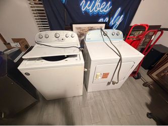 Washer and dryer set ( read description )