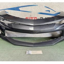 2016 - 2017 - 2018 CHEVROLET CAMARO FRONT BUMPER COVER OEM AX98269