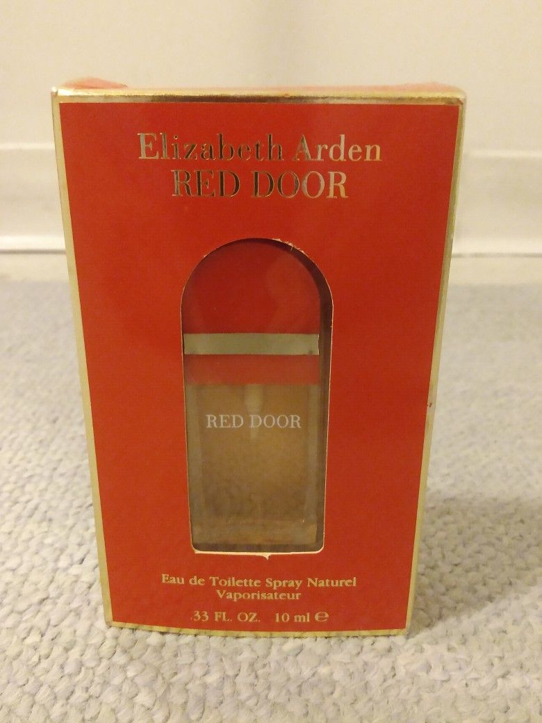 VINTAGE ELIZABETH ARDEN RED DOOR EAU DE TOILETTE SPRAY .33  FL.  OZ.  BRAND NEW IN BOX 