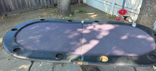 Free poker table
