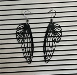 Lightweight butterfly wing earring set
