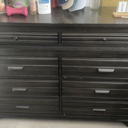 Dark Wood (Oak Finish) 6-Drawer Dresser w/ 2 smaller drawers