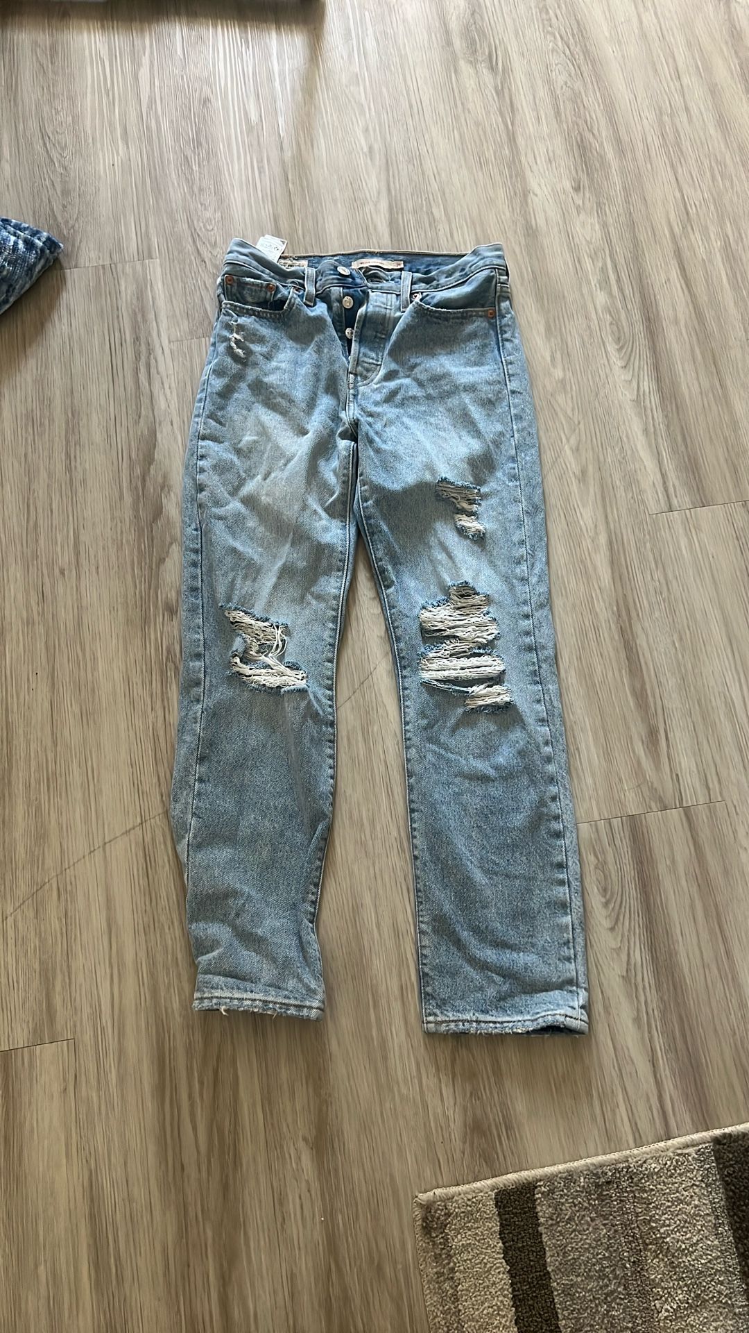 Free Levi Women Jeans Size 25