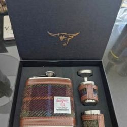 6 fl oz hip flask, funnel, and whisky shot glasses