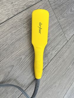 Drybar the baby brush mini