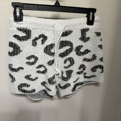 Women’s White Leopard Lounge Pajama Shorts, Medium