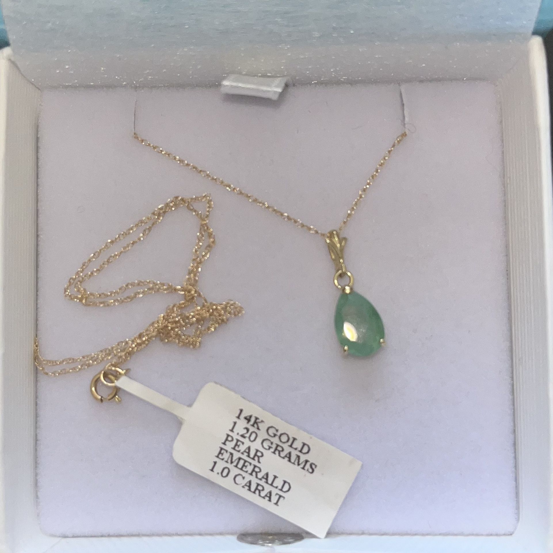 Gold Chain Emerald Pendant