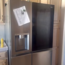 Brand New Lg Fridge No Issues Moving Out To Place With Fridge.  
