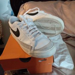 Nike Shoes 