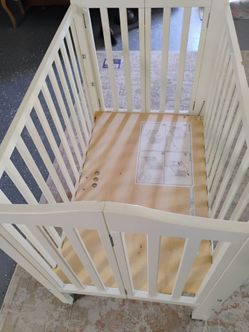 Portable Foldable Crib