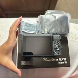 Canon G7X Mark III – Like New Condition